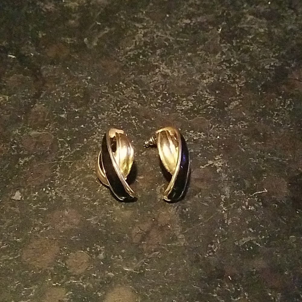 Vantage earrings